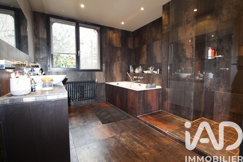 Maison - 178 m² - 6 pièces