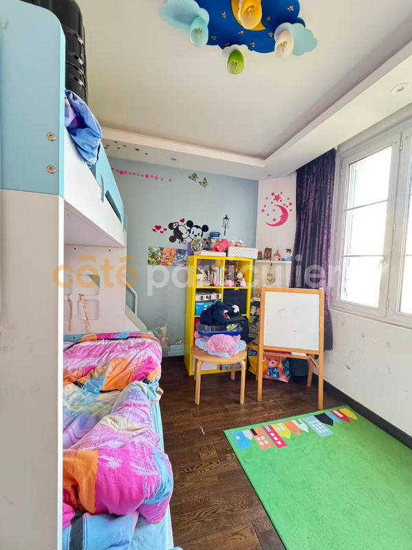 Appartement - 94 m² - 4 pièces