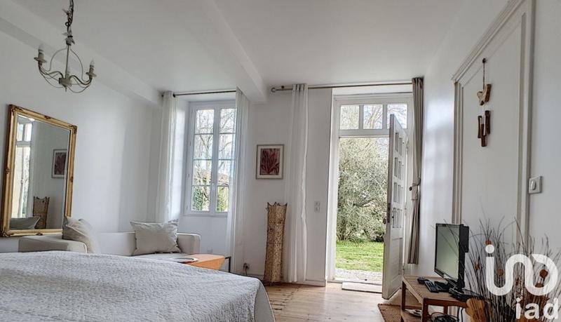 Maison - 540 m² - 15 pièces