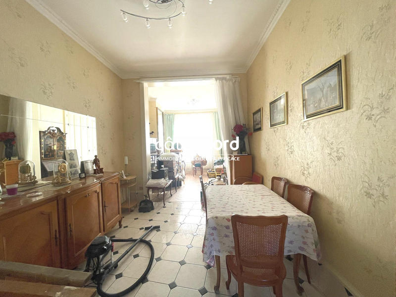 Maison - 179 m² - 8 pièces