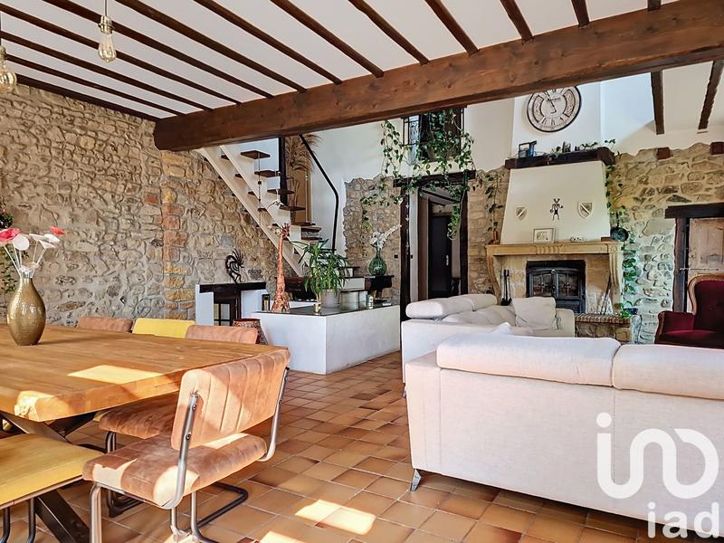 Maison - 327 m² - 9 pièces