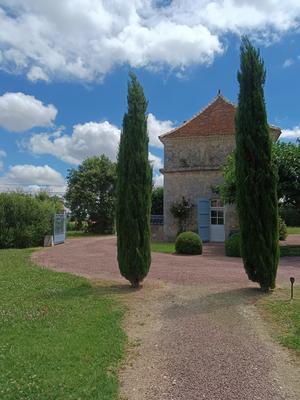 Maison - 350 m² - 8 pièces