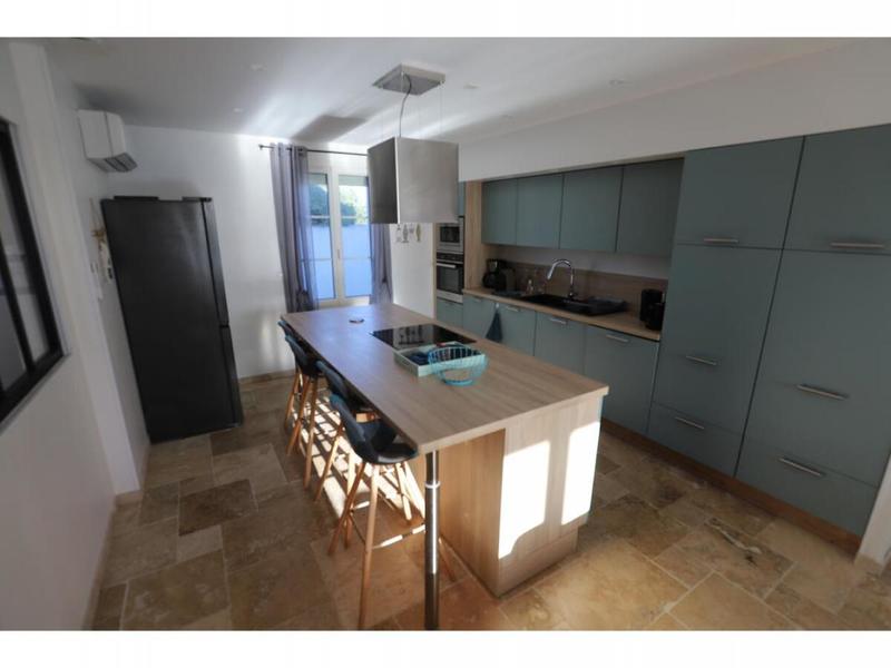 Maison - 121 m² - 5 pièces