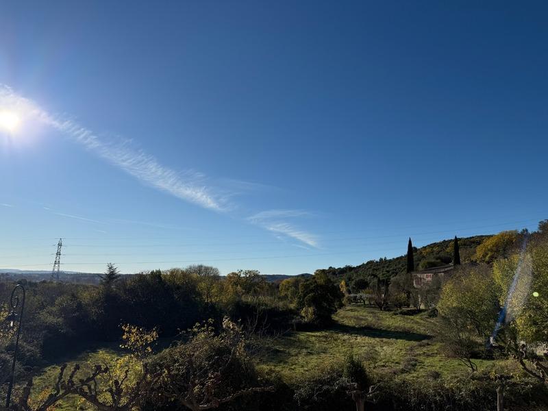 Maison - 250 m² - 10 pièces