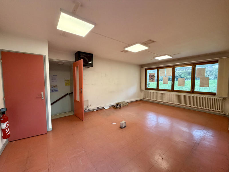 Local commercial - 76 m² - 3 pièces