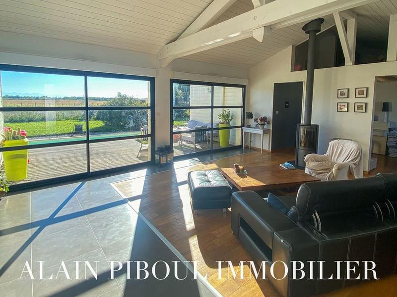 Maison - 180 m² - 6 pièces