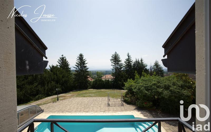 Maison - 450 m² - 20 pièces