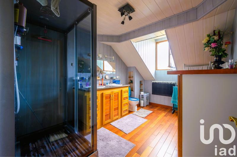 Maison - 177 m² - 6 pièces