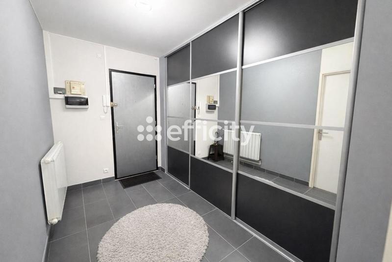 Appartement - 102 m² - 4 pièces