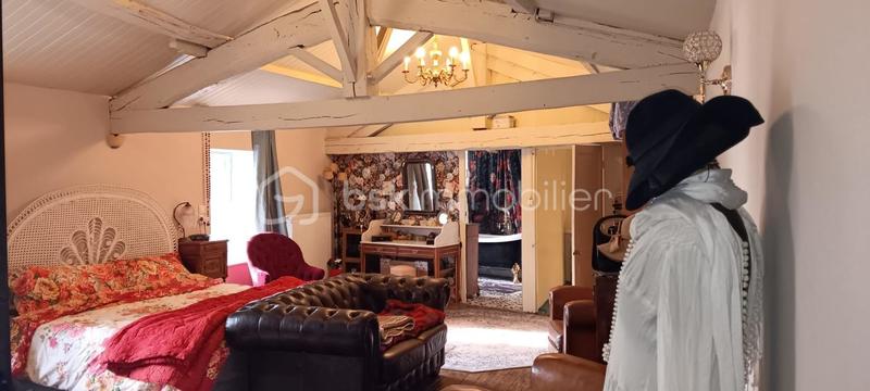 Maison ancienne - 177 m² - 11 pièces