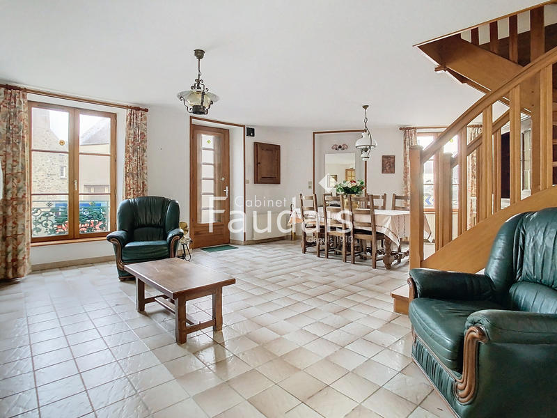 Maison - 95 m² - 4 pièces