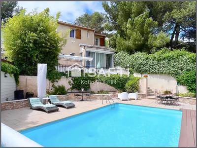 Maison - 125 m² - 5 pièces