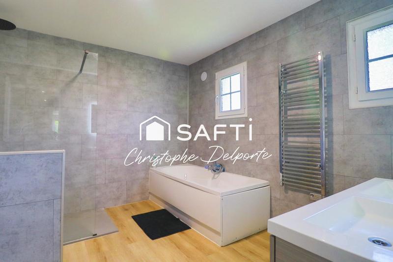 Maison - 220 m² - 7 pièces