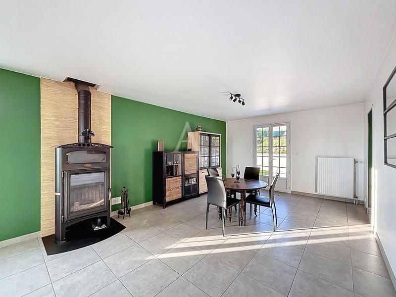 Maison - 145 m² - 6 pièces