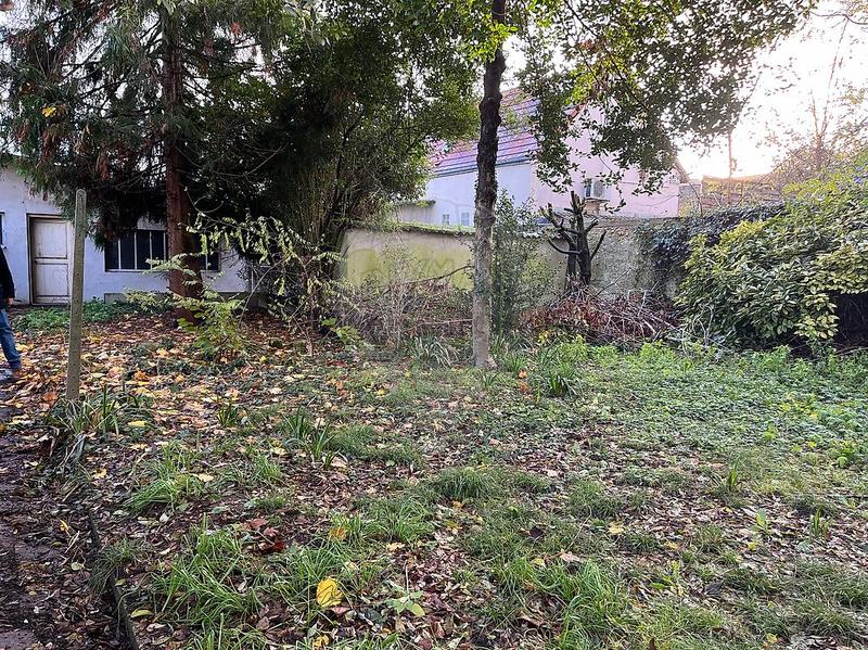 Immeuble - 235 m² - 14 pièces