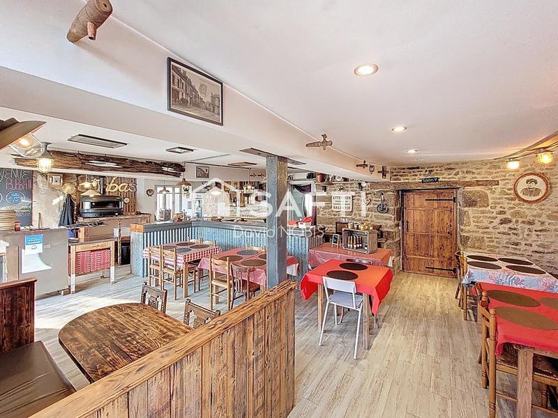 Maison - 170 m² - 8 pièces