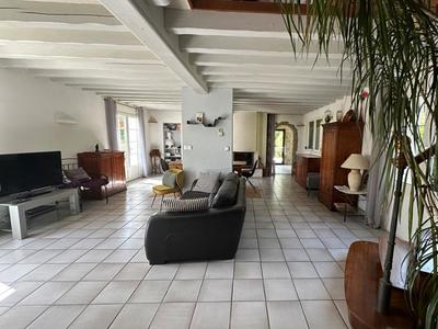 Maison - 179 m² - 8 pièces