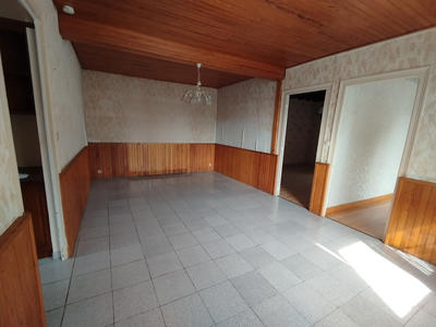 Maison - 170 m² - 8 pièces