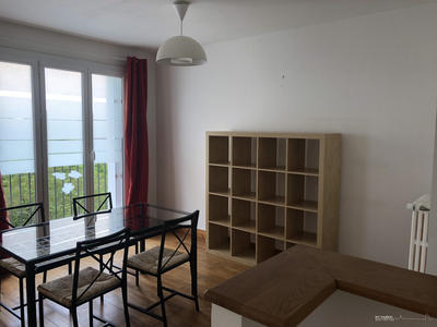 Appartement - 75 m² - 4 pièces