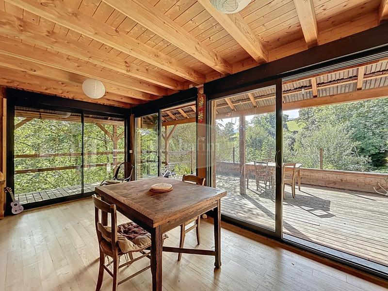 Maison - 157 m² - 10 pièces