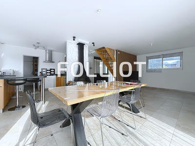 Maison - 110 m² - 6 pièces