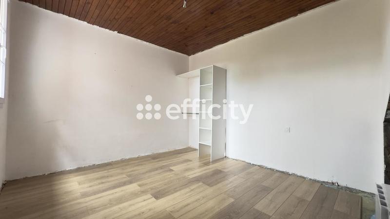 Maison - 149 m² - 8 pièces