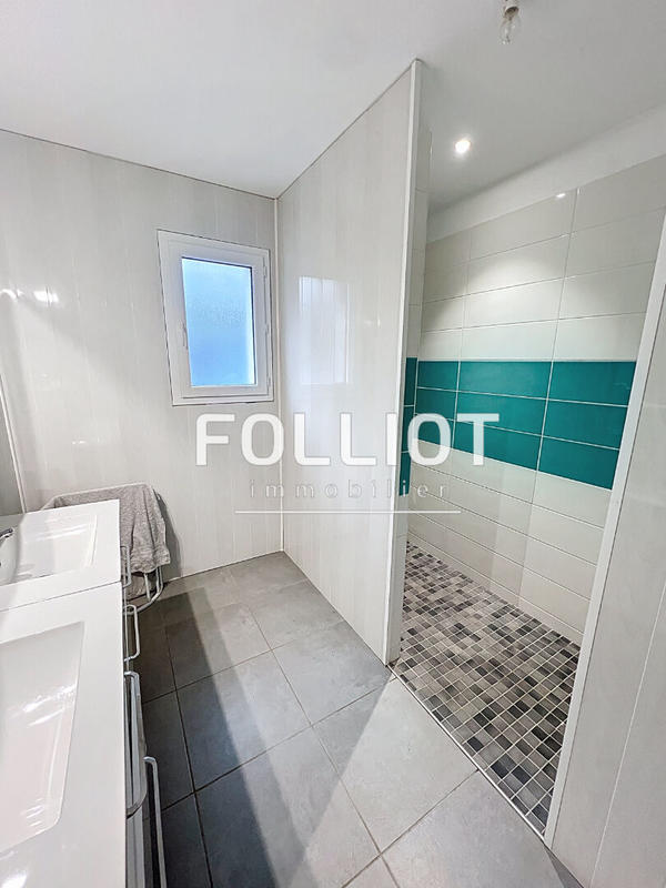 Maison - 141 m² - 6 pièces