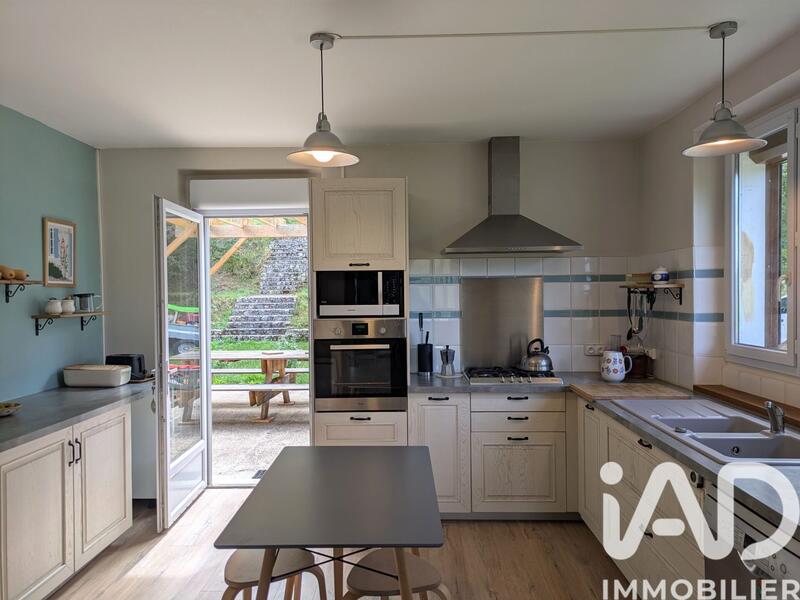 Maison - 111 m² - 4 pièces