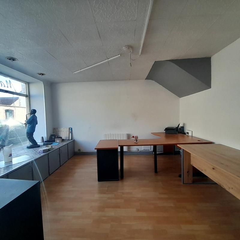 Local commercial - 369 m²