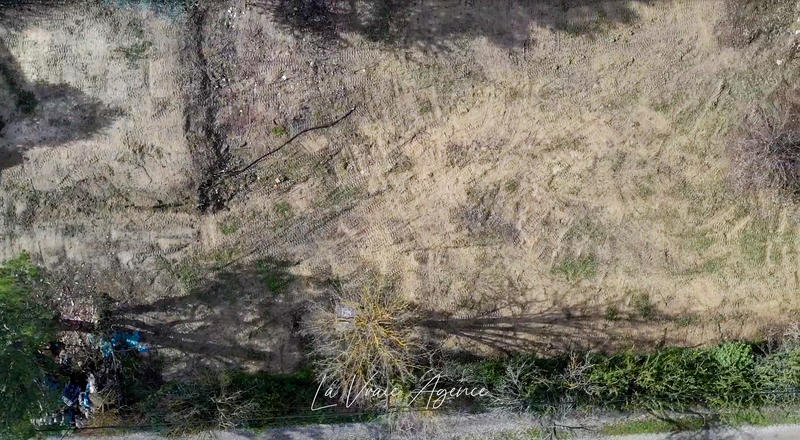 Terrain - 741 m²