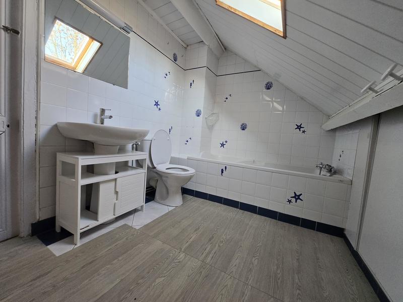 Maison - 144 m² - 7 pièces