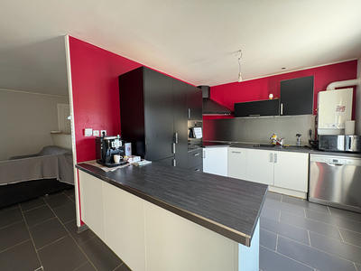 Maison - 84 m² - 5 pièces