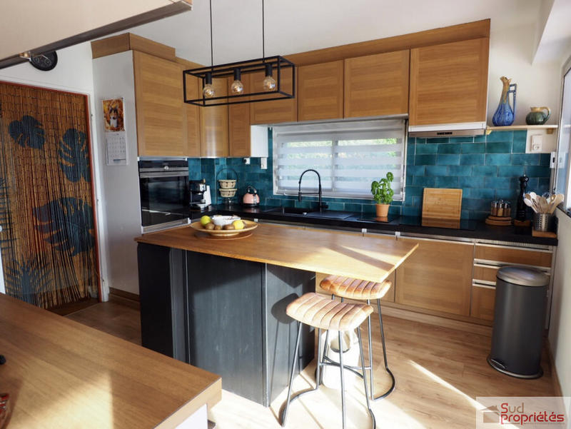 Maison - 140 m² - 6 pièces