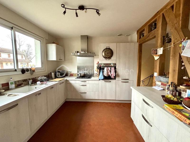 Maison - 185 m² - 10 pièces