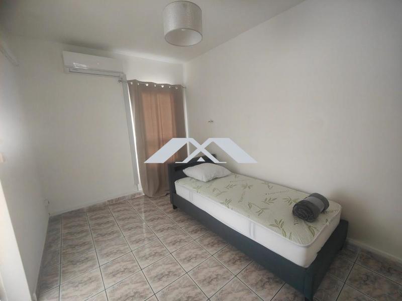 Appartement - 90 m² - 5 pièces