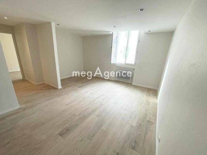Appartement - 70 m² - 5 pièces