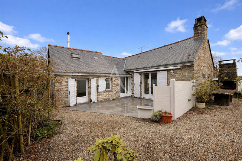 Maison - 104 m² - 6 pièces