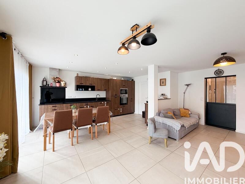 Maison - 130 m² - 4 pièces