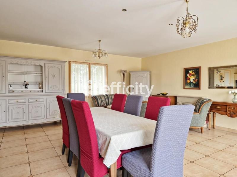 Maison - 127 m² - 5 pièces