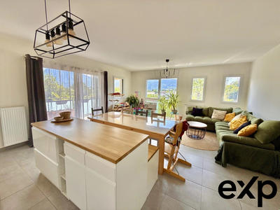 Appartement - 92 m² - 4 pièces