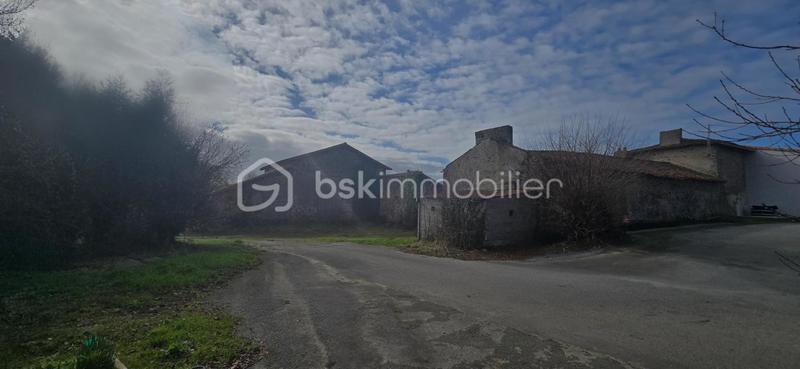 Corps de ferme - 269 m² - 2 pièces