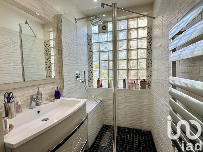 Maison - 90 m² - 3 pièces