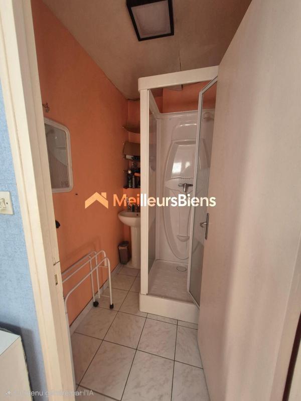 Propriété - 125 m² - 6 pièces