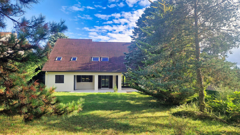 Maison - 178 m² - 8 pièces