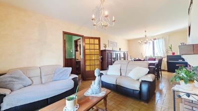 Maison - 94 m² - 4 pièces