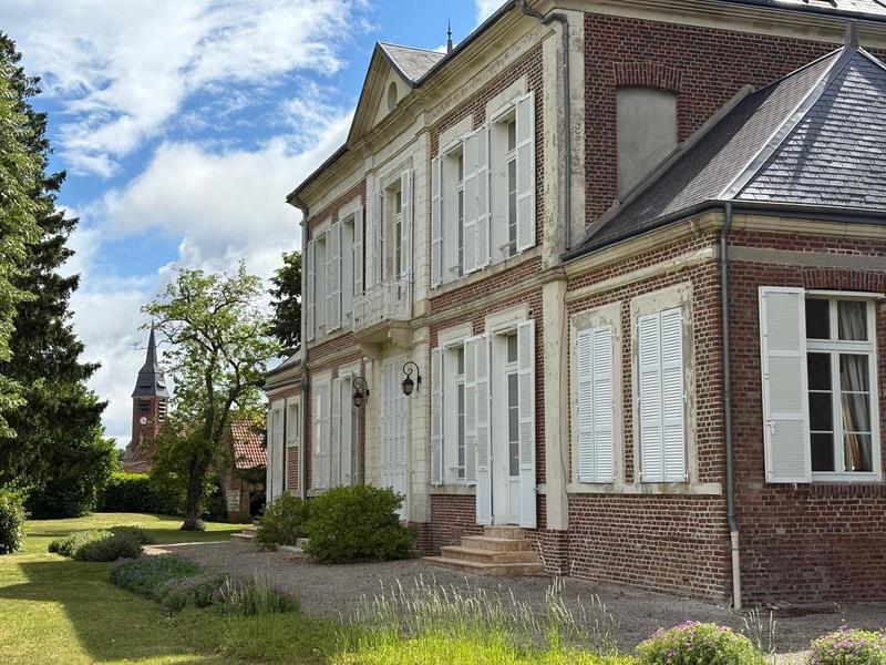 Maison - 266 m² - 8 pièces