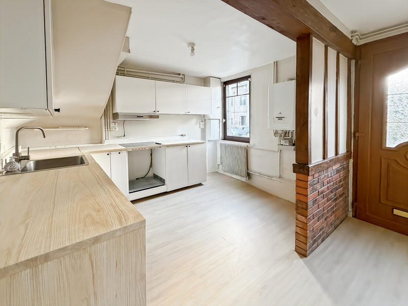 Maison - 94 m² - 5 pièces