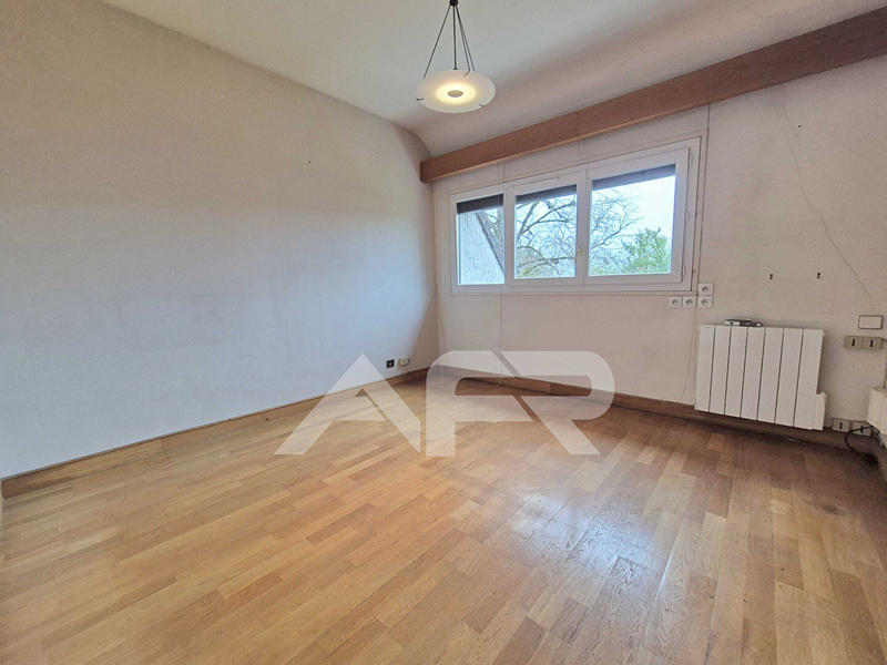 Maison - 112 m² - 6 pièces