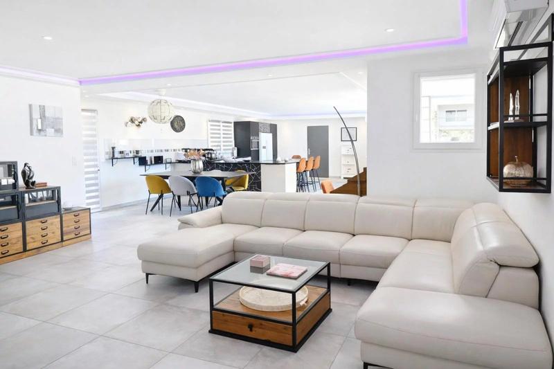 Maison - 168 m² - 6 pièces