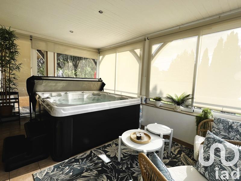 Maison - 163 m² - 6 pièces